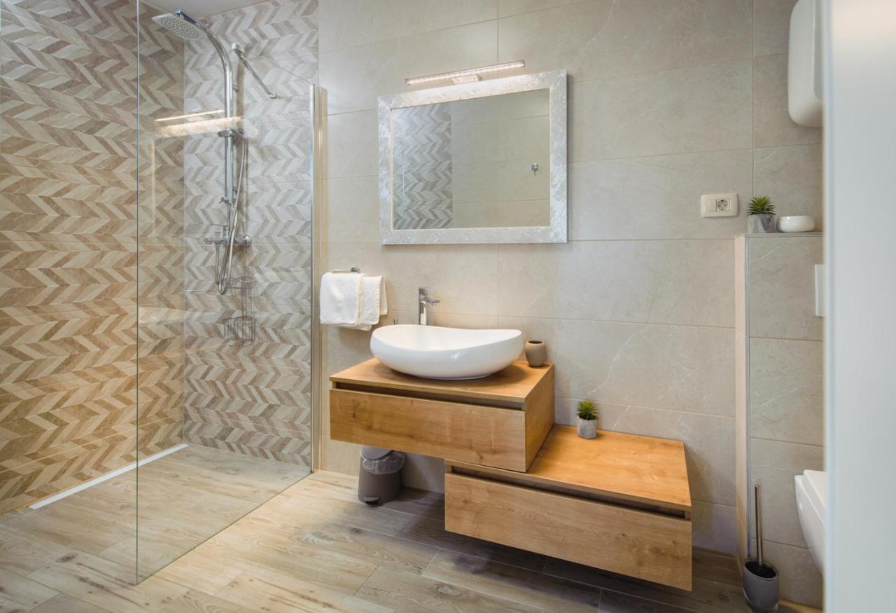 Villa Leona A Luxury Villa Near Makarska, Heated Pool Živogošće Cameră foto